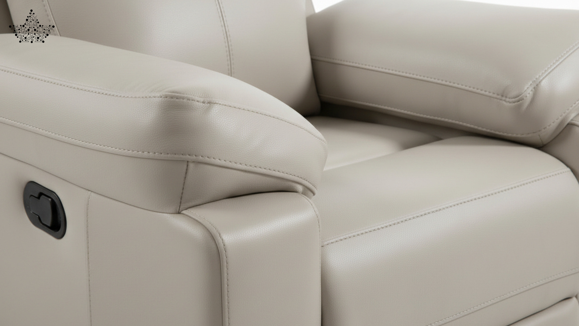 Elara Recliner